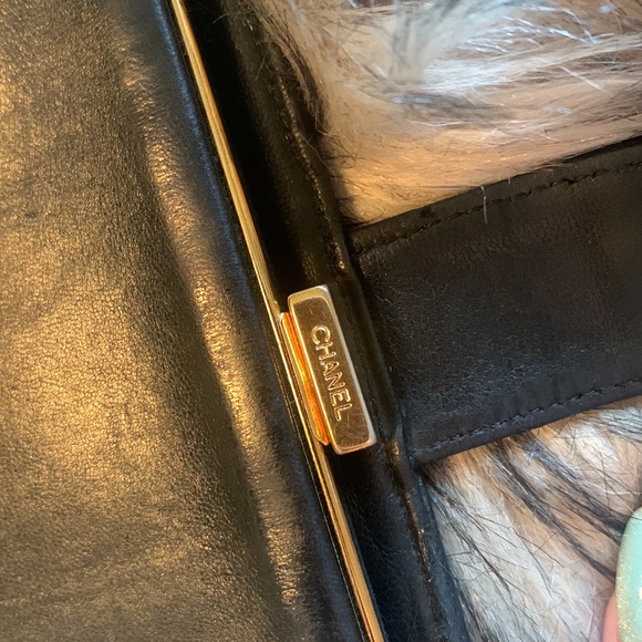 $1295 CHANEL CC Caviar Leather Wallet - Picture 5 of 13